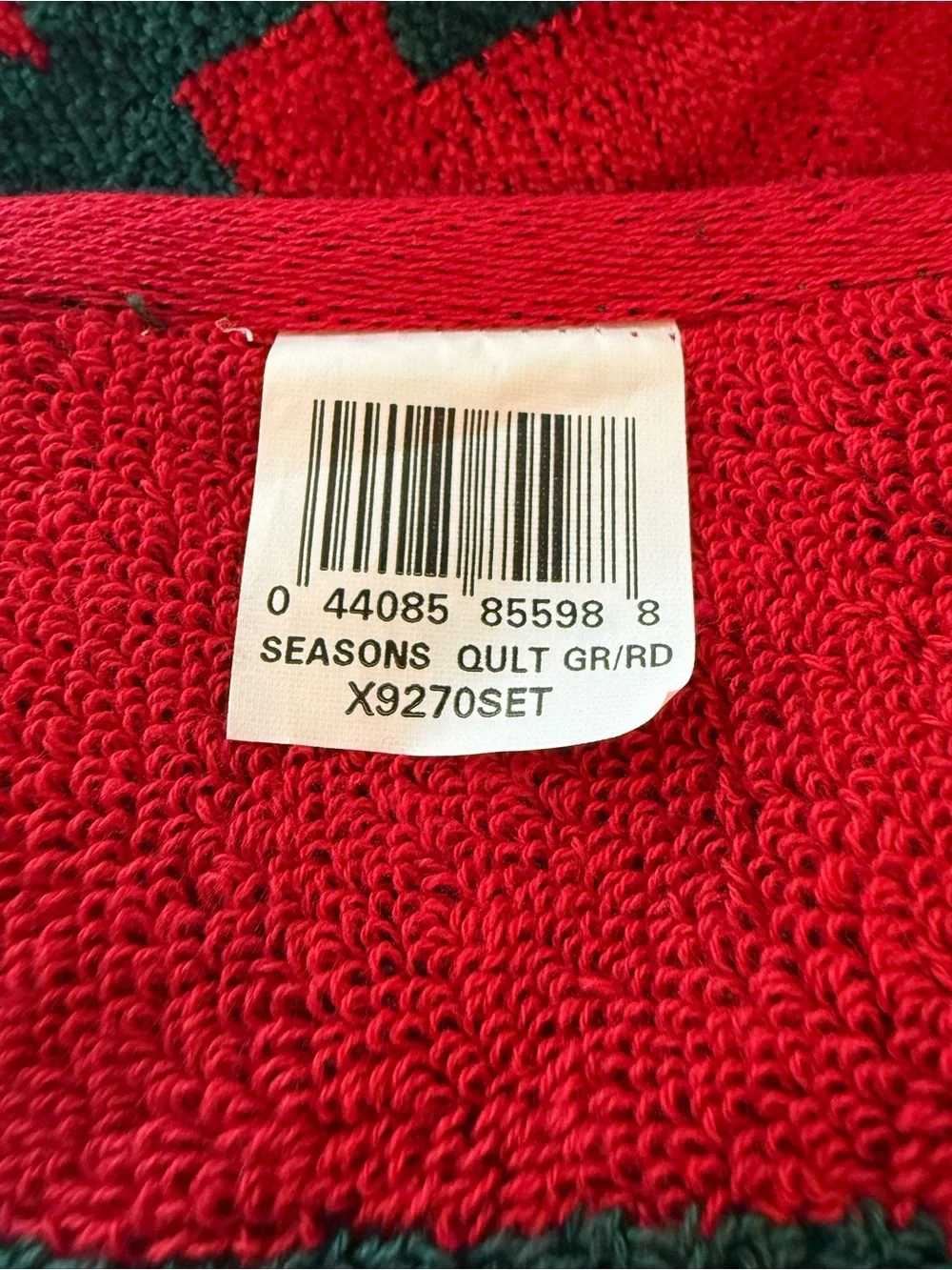 Christmas Holiday Towel Green Red Cottage Stars Holly Soft 23x28 Farmhouse Decor